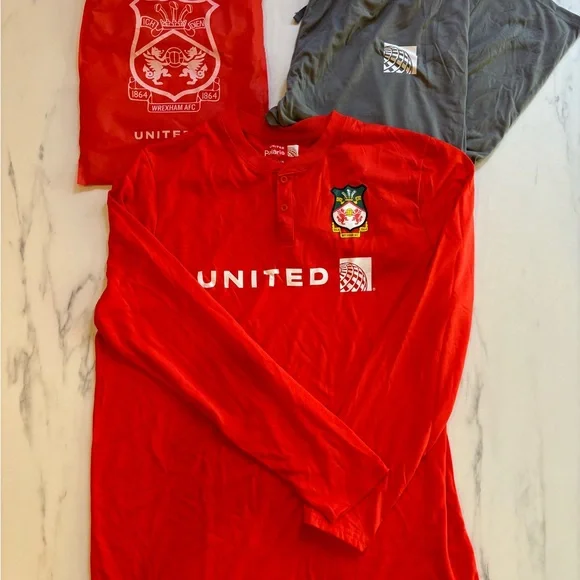 BUSINESS CLASS WREXHAM UNISEX PAJAMAS - Picture 3 of 5